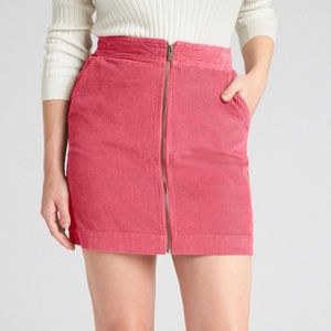 Gap skirt